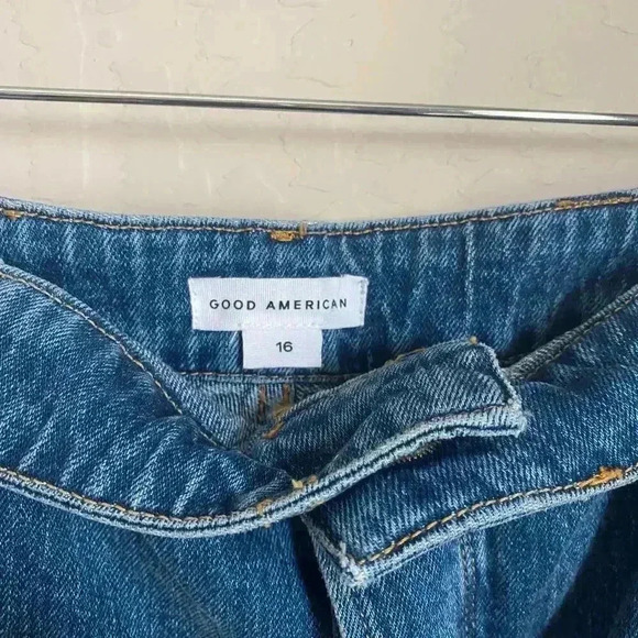 Good American The Cut Off Fold Over Waist Shorts Size 16 - Picture 6 of 11